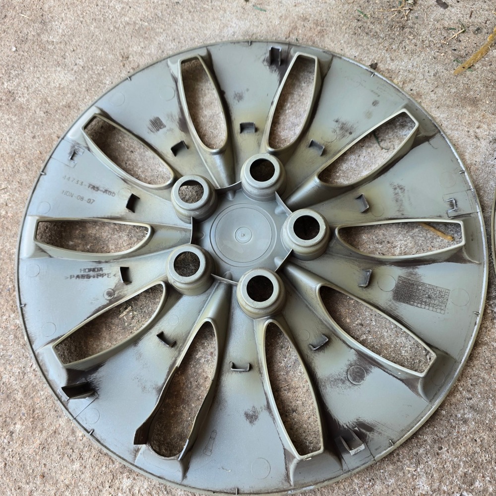 Honda Hubcaps 16 Inch Wheel Covers 44733-TA5-A00 Set of 4 Silver Good OEM - Picture 13 of 13